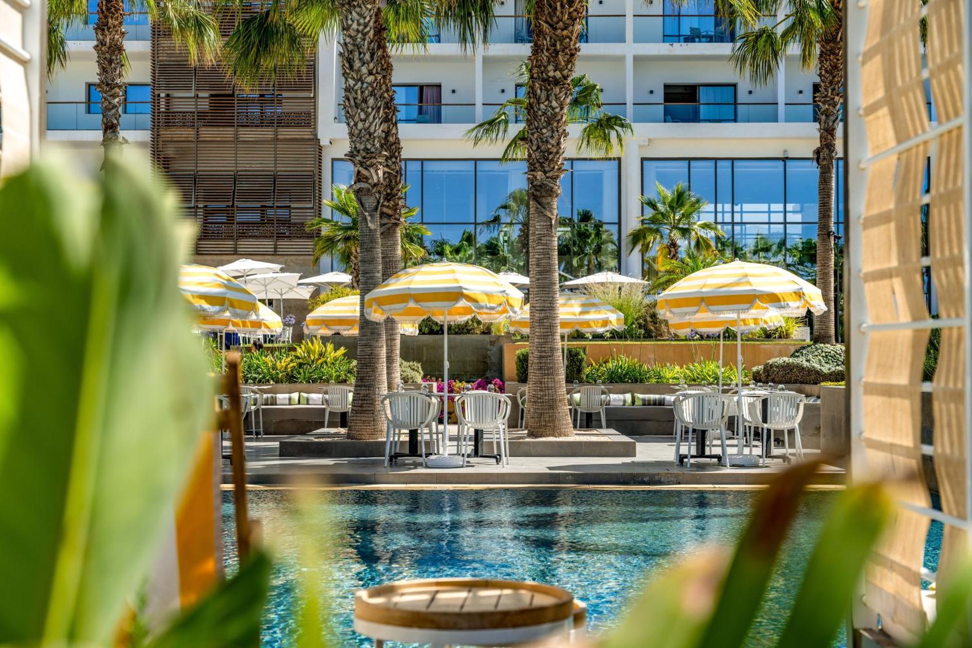 Hyatt Place Taghazout Bay Luaran gambar The swimming pool at the hotel